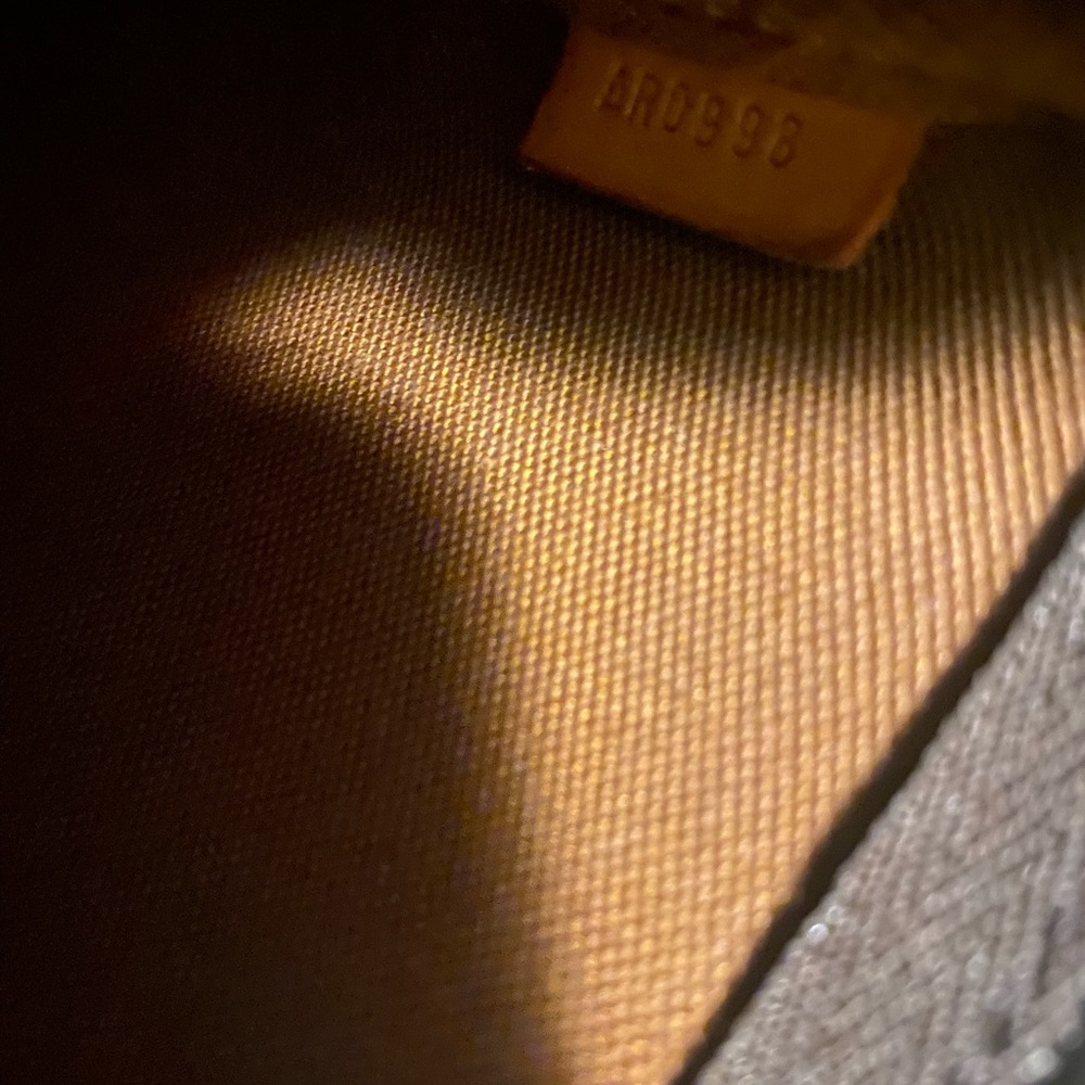 Soldd***FIRM Authentic Louis Vuitton pochette vintage FIRM - Picture 5 of 13